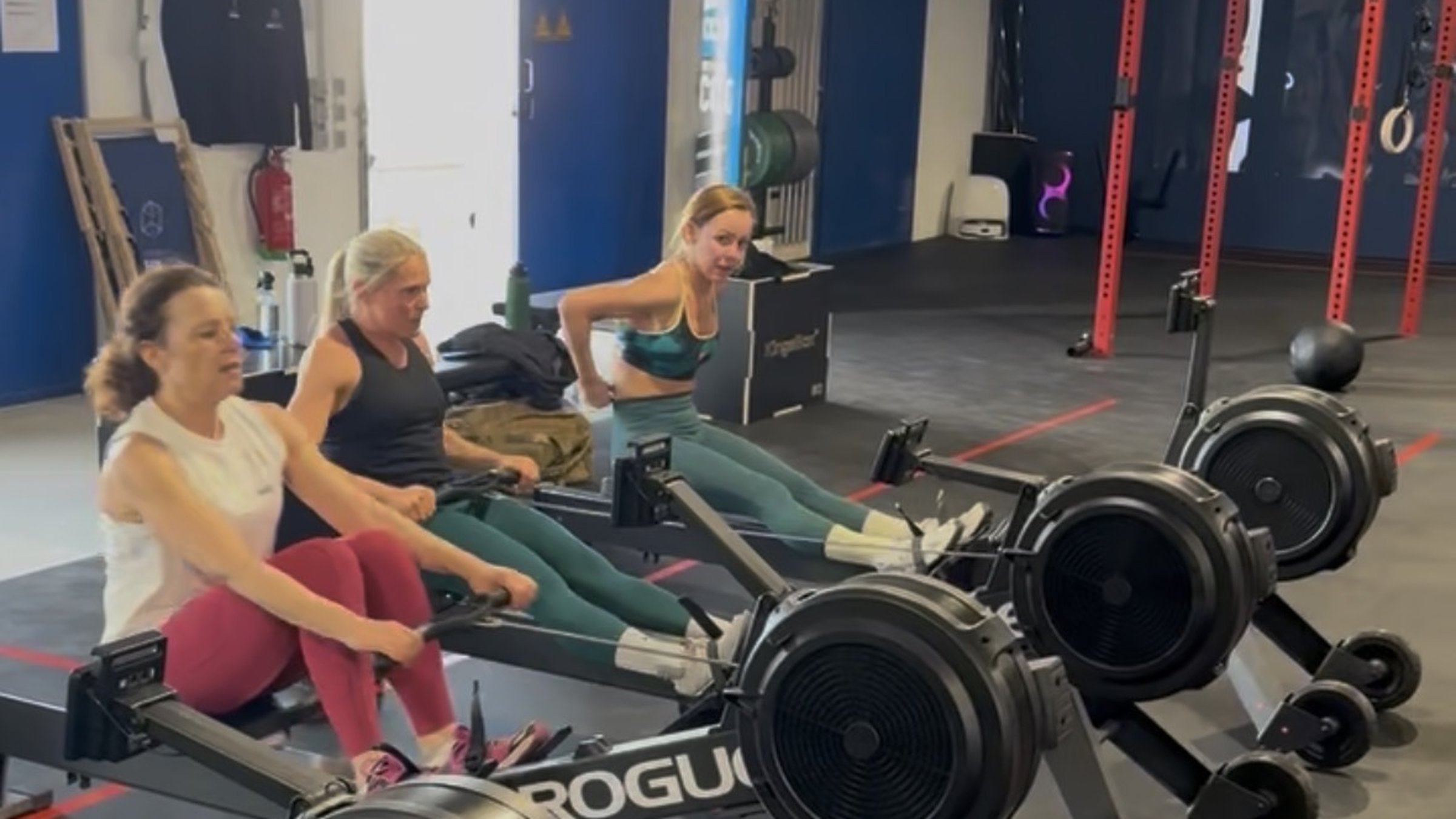 Rower-Reihe beim HYROX Training in Frankfurt — MainBox HYROX Training Club