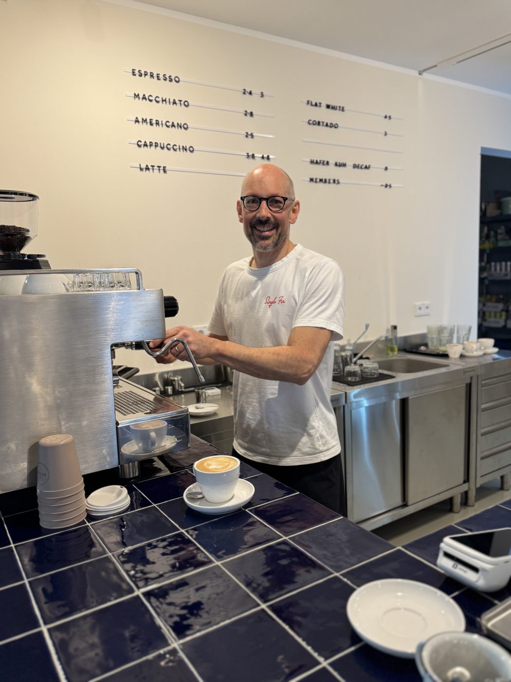 Chris an der Café-Bar der CrossFit MainBox