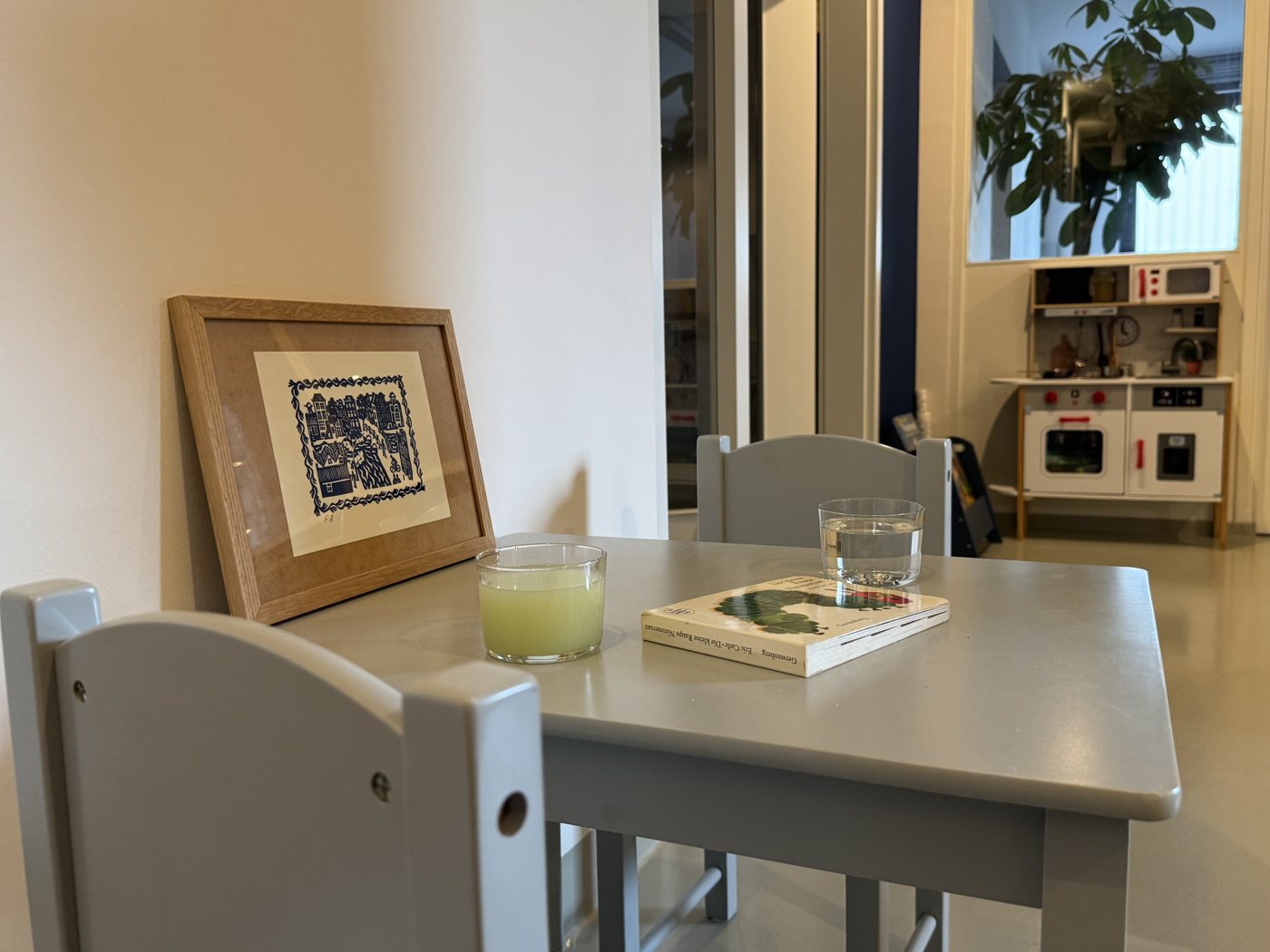 Familienfreundliche Café-Ecke